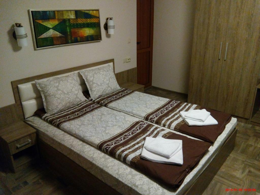 Готель Mineral 56 Баня Номер фото